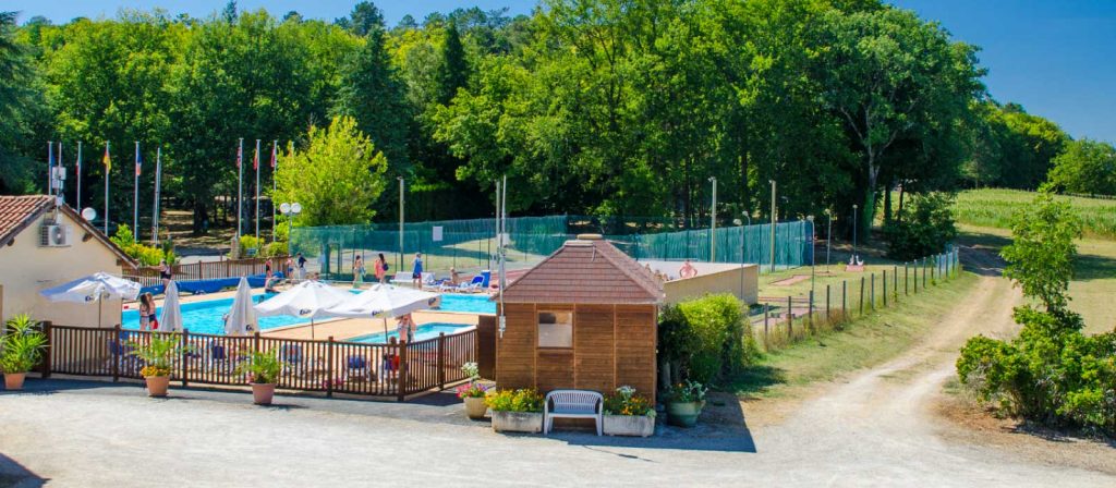 Aire De Repos Coeur Des Hauts De France Camping De Maillac à Sarlat - Indés Campings